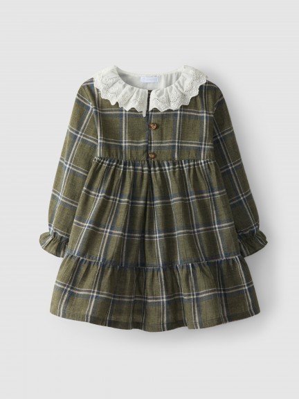Robe � carreaux � col brod�