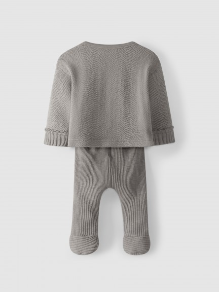 Kit camisola e calças malha canelada Kit camisola e calças malha canelada