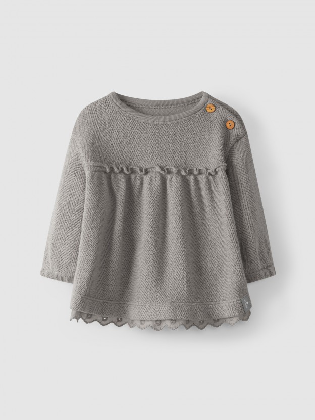 Vestido com bordado em algodão orgânico Vestido com bordado em algodão orgânico