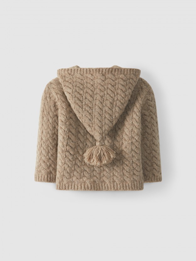 Gilet à capuche maille en huit Gilet à capuche maille en huit