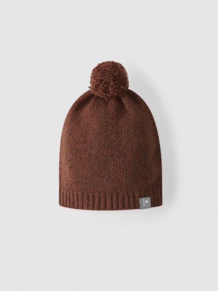 Gorro tricotado com pom-pom Gorro tricotado com pom-pom