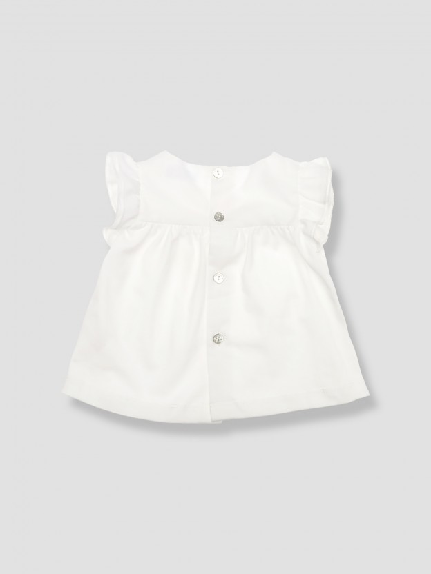 Blusa bordada en el pecho