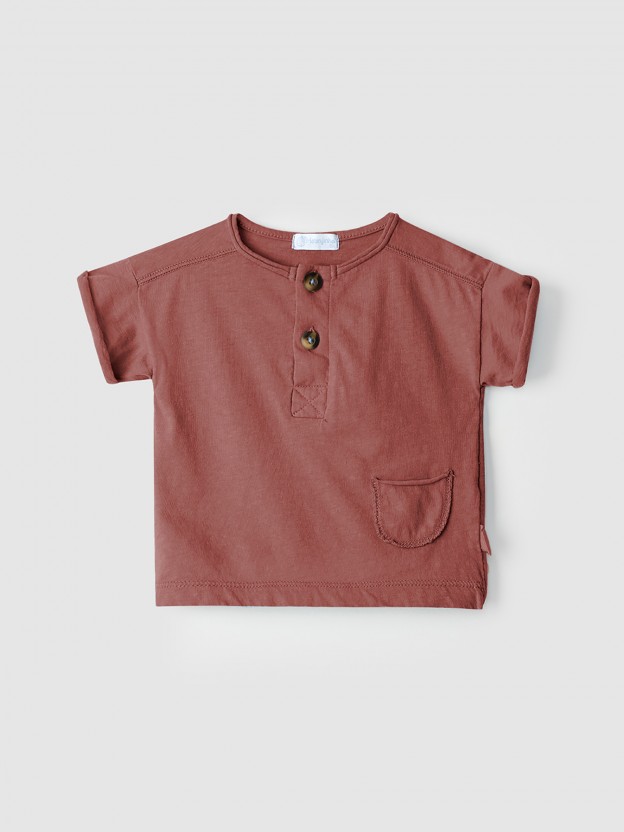 Camiseta de algod�n con mangas enrolladas