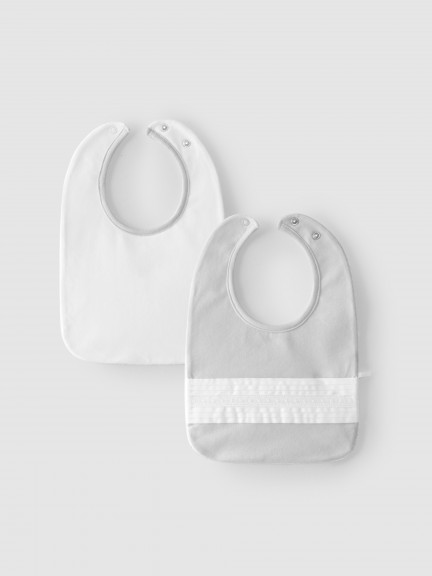 Pack of 2 embroidered star bibs
