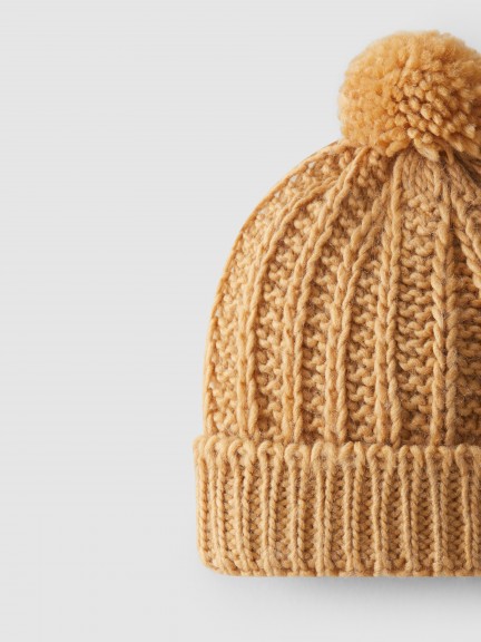 Gorro tricotado ponto largo Gorro tricotado ponto largo