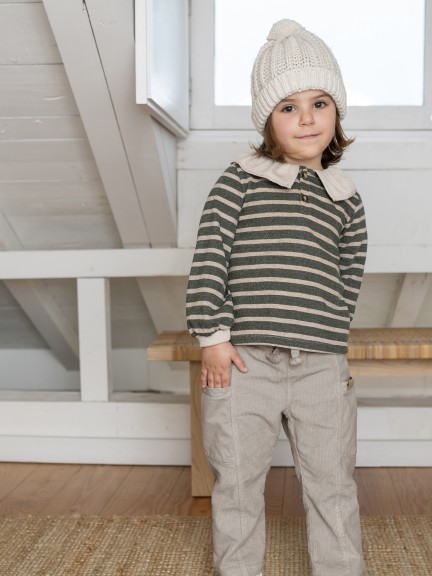Longsleeve stripes and ruffled collar Longsleeve stripes and ruffled collar