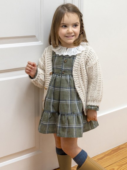 Robe � carreaux � col brod�