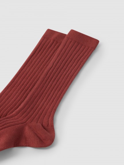 Calcetines altos básicos canalé Cóndor Calcetines altos básicos canalé Cóndor