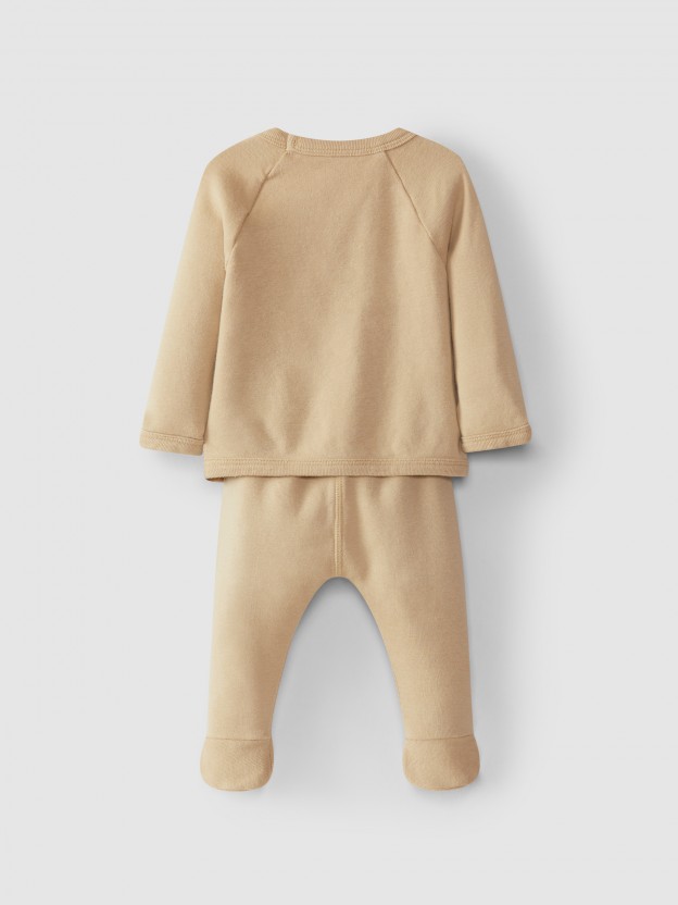Crossover sweater and pants set Crossover sweater and pants set