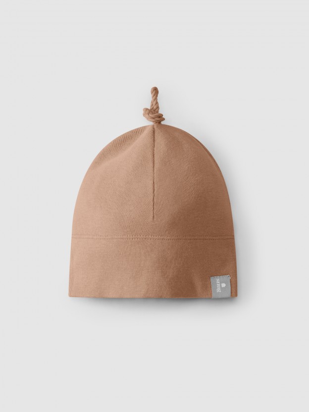 Bonnet avec nœud Bonnet avec nœud
