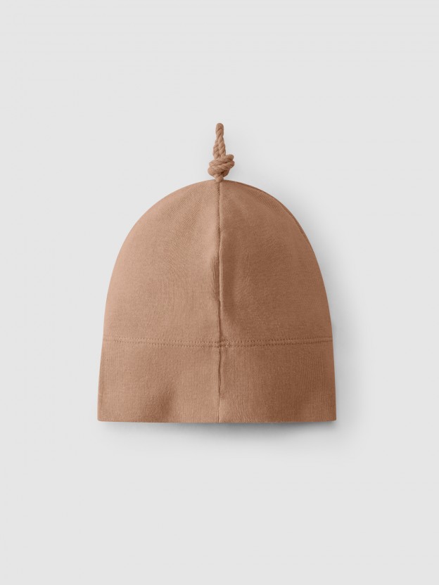 Bonnet avec nœud Bonnet avec nœud