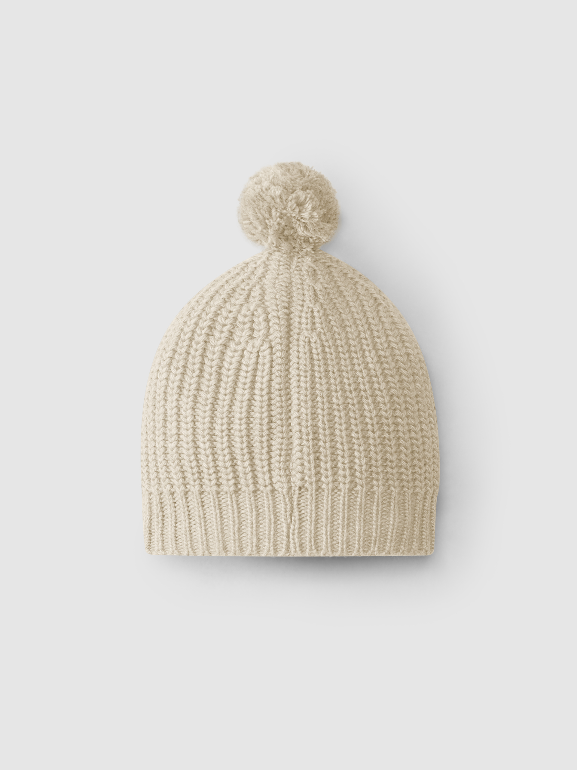 Knitted beanie with pom-pom
