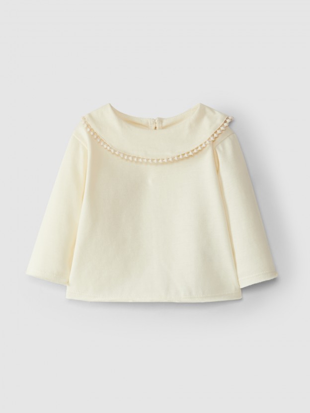 T-shirt gola com efeito "tricot" T-shirt gola com efeito "tricot"