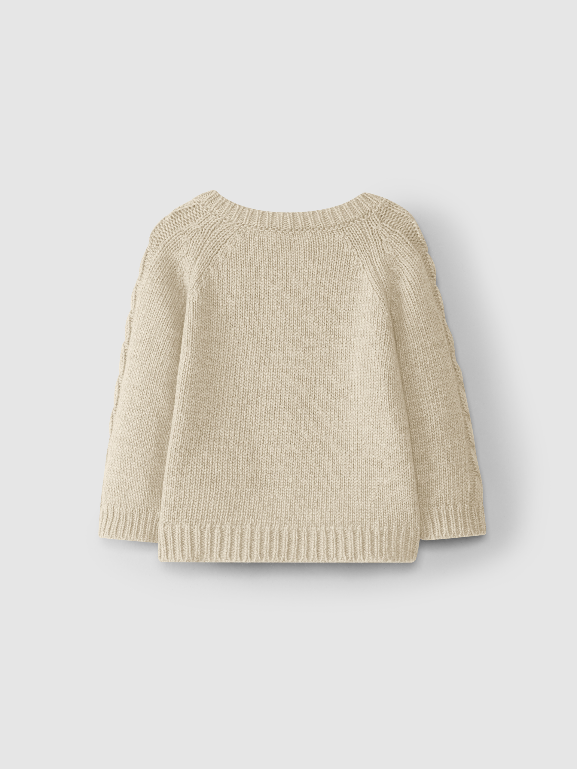 Pull avec détail de tresse