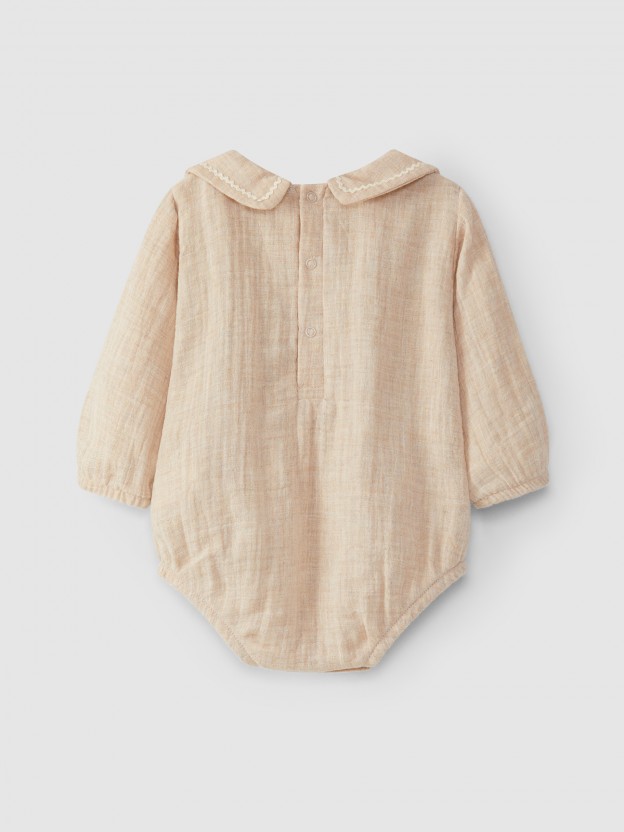 Bodysuit with wool yarn embroidery Bodysuit with wool yarn embroidery