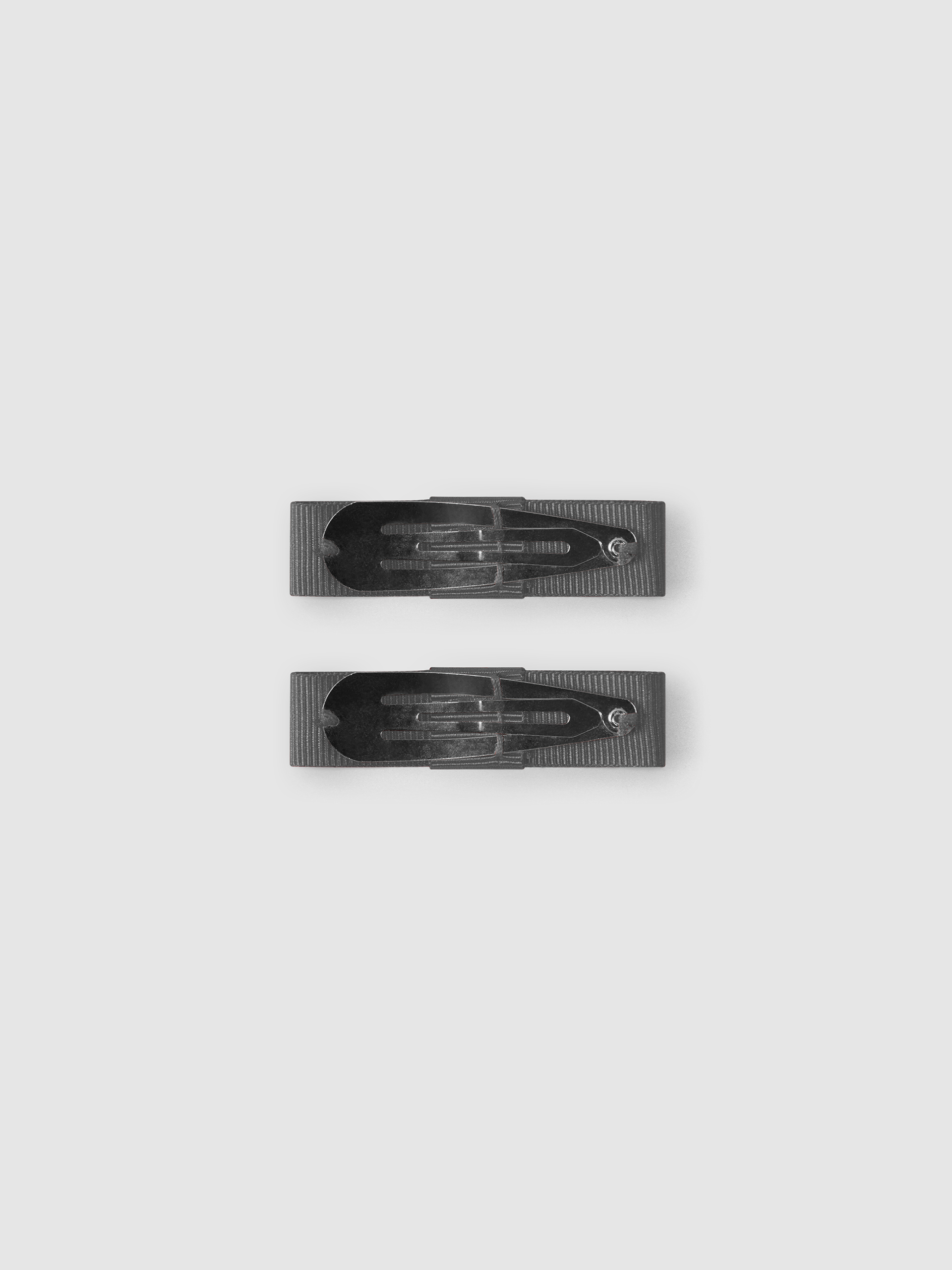 Two barrettes set