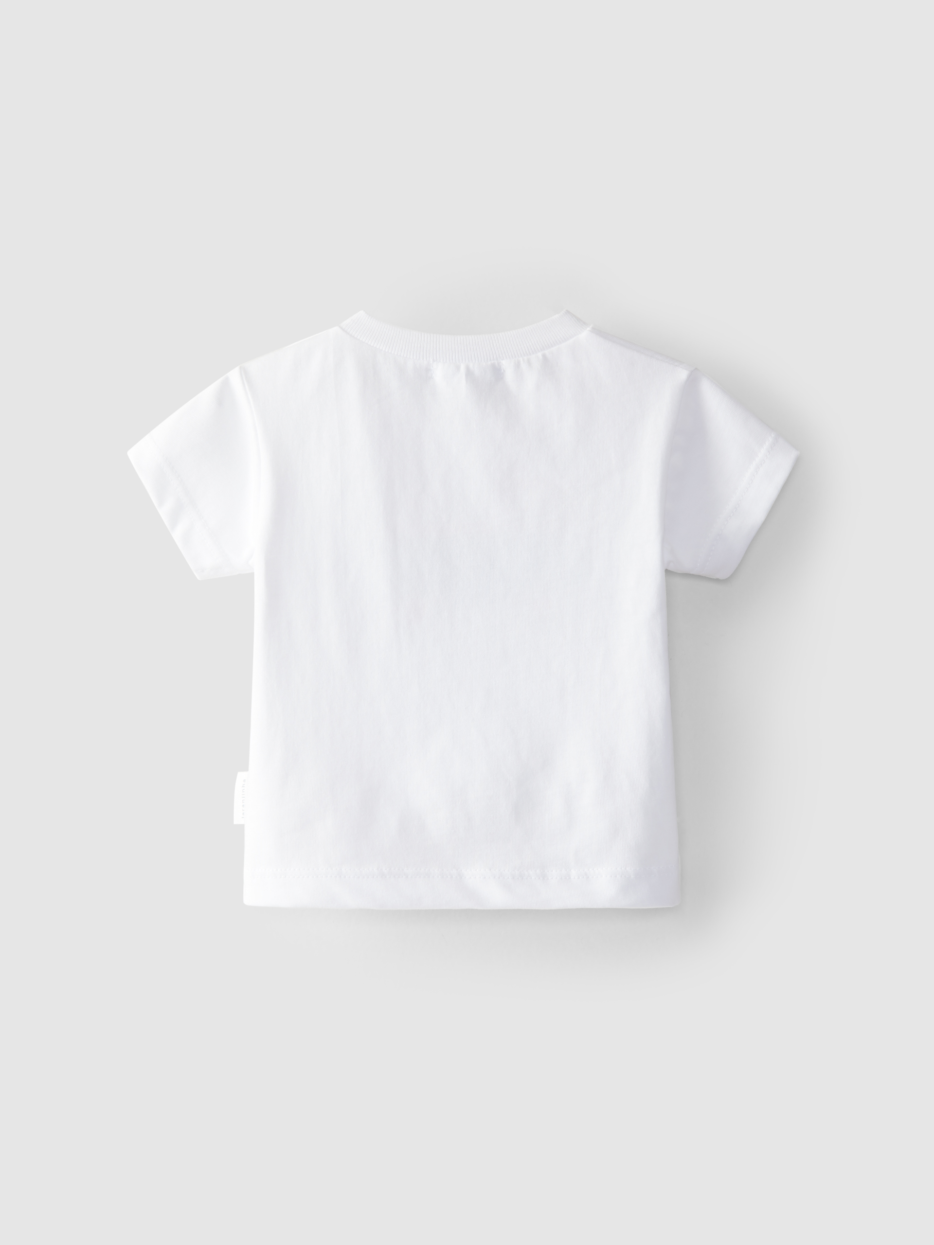 T-shirt boat