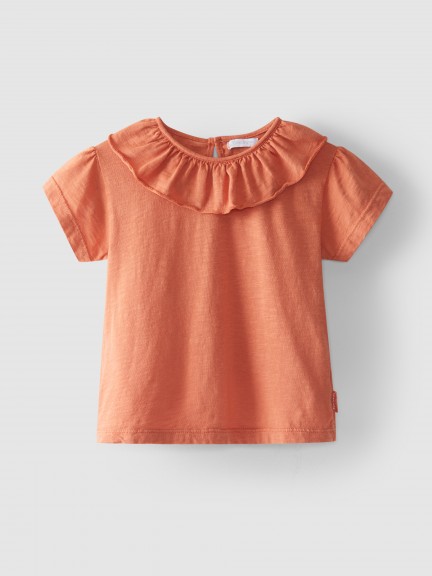 T-shirt with ruffled collar