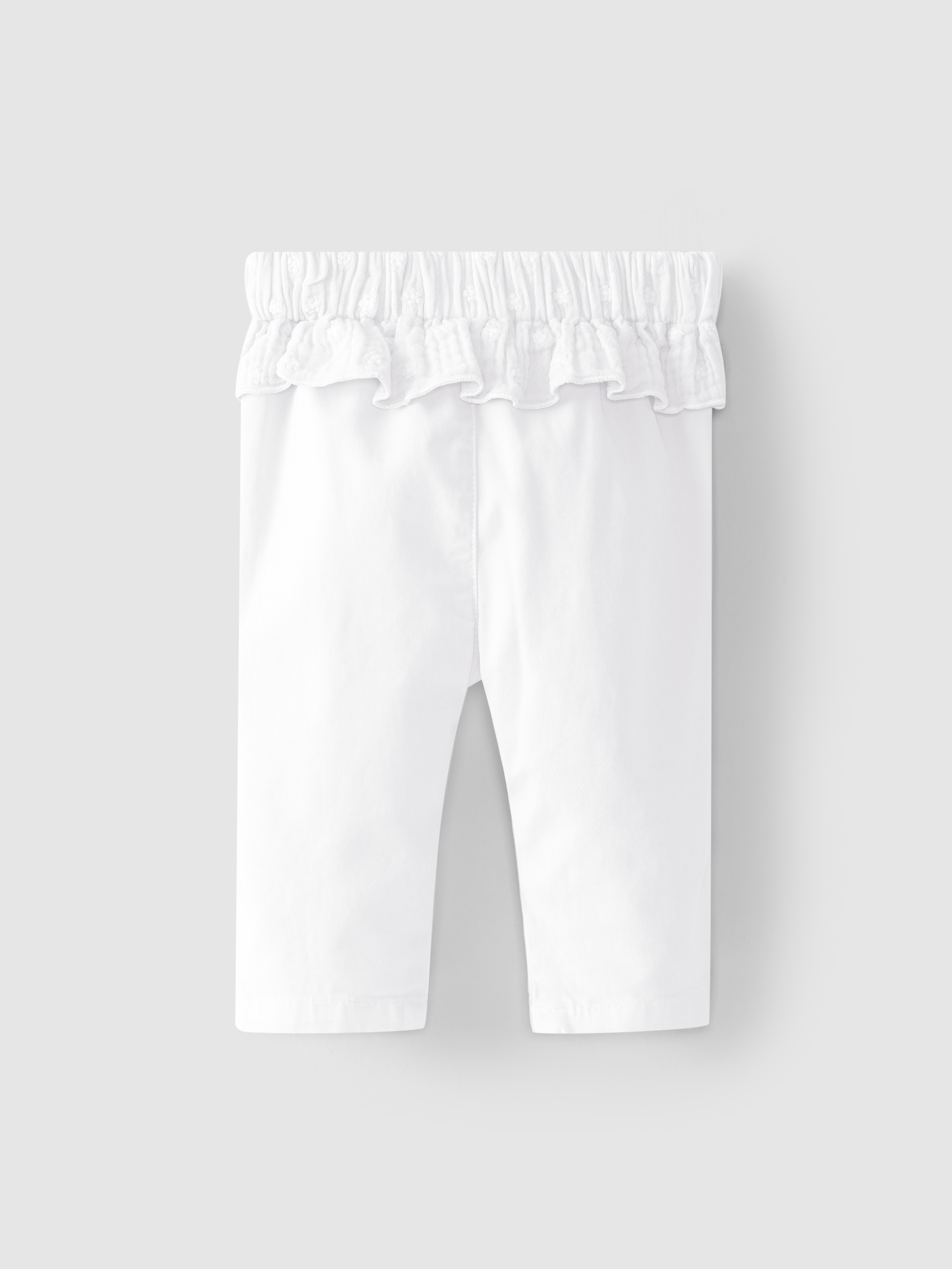 Pull-up pants with ruffle
