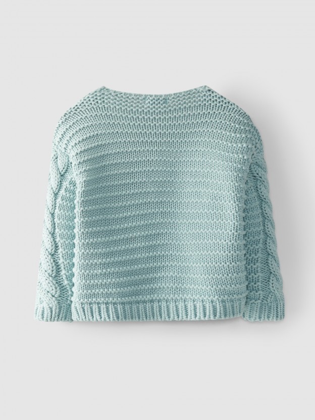 Gilet tricot� tress�