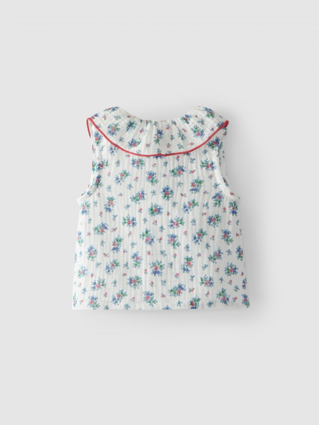 Organic cotton blouse with ruffled collar Organic cotton blouse with ruffled collar