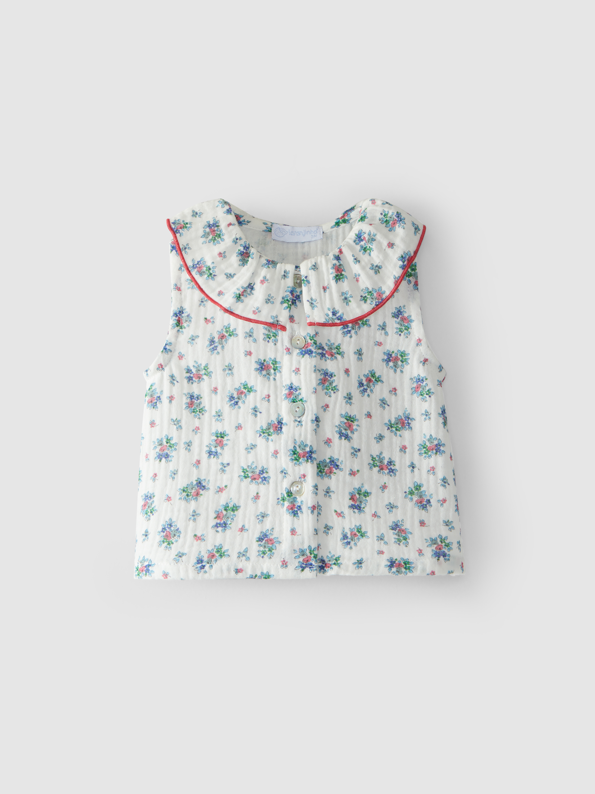 Organic cotton blouse with ruffled collar