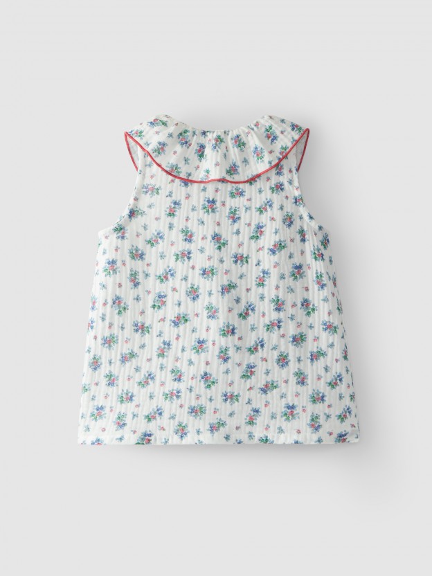 Organic cotton blouse with ruffled collar Organic cotton blouse with ruffled collar