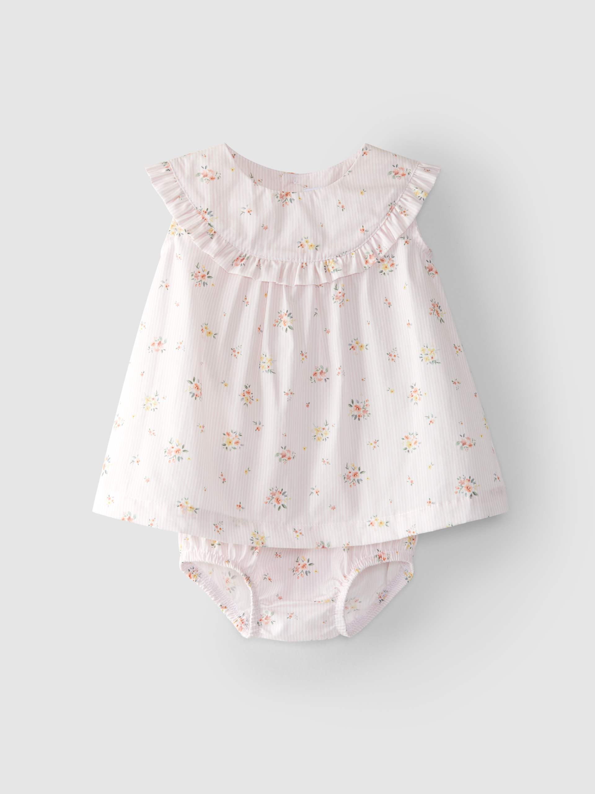 Vestido com tapa fraldas riscas com flores