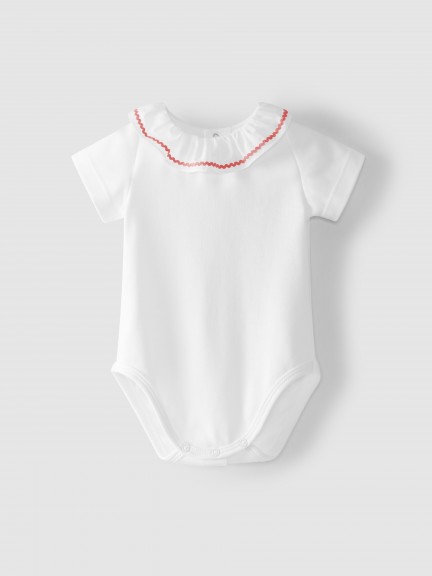 Body cuello de volante con puntilla