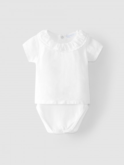 Body-blouse collar with crochet ribbon