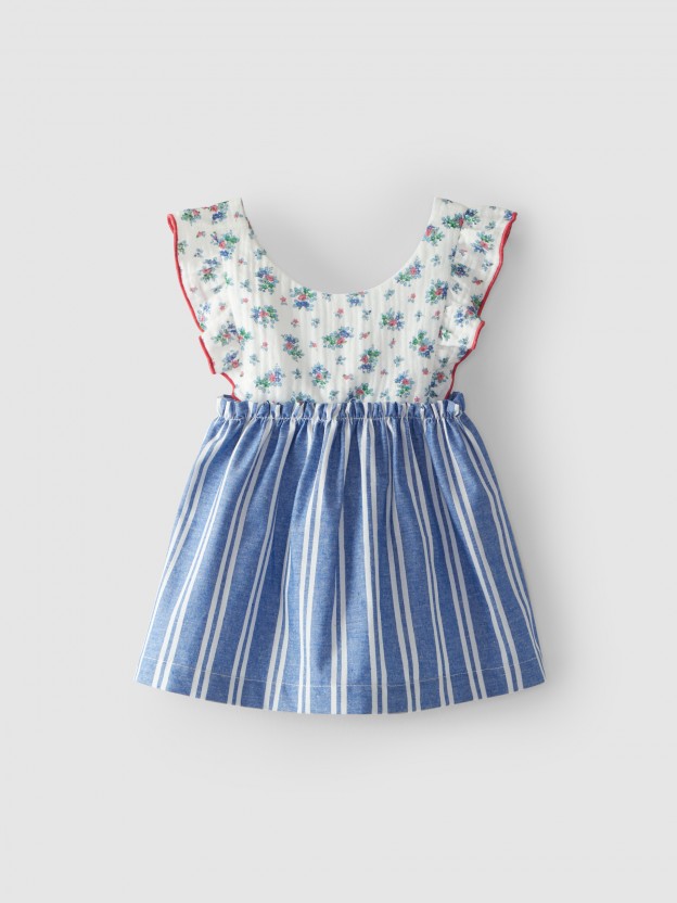 Falda con peto flores y rayas