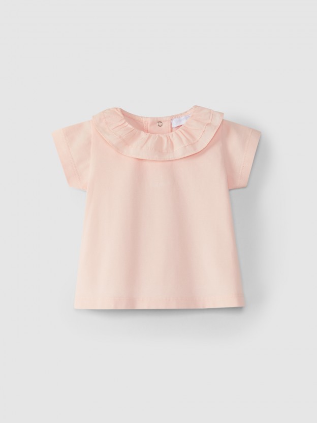 Camiseta lisa cuello de volante Camiseta lisa cuello de volante