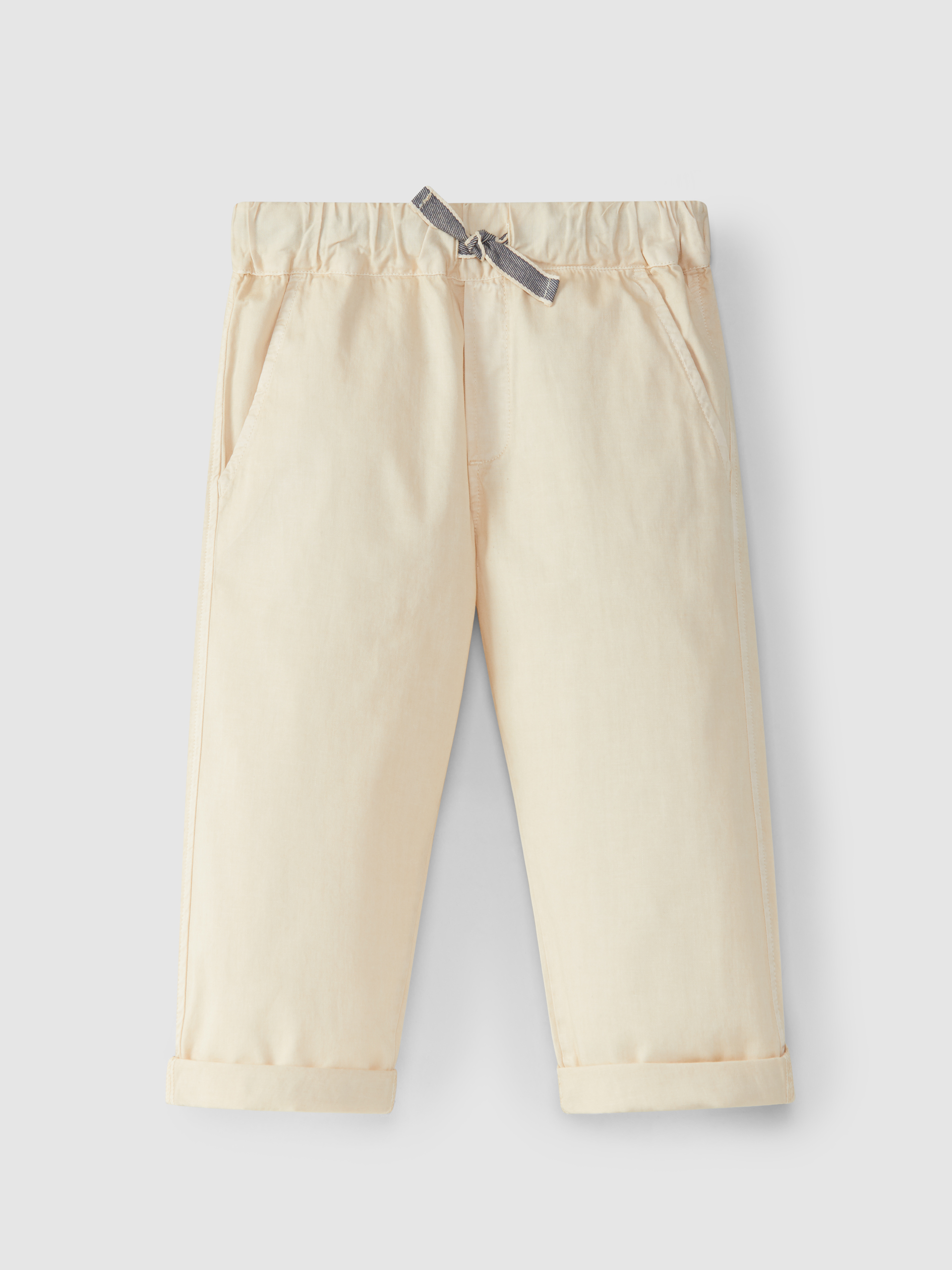 Pantalón pitillo tres bolsillos