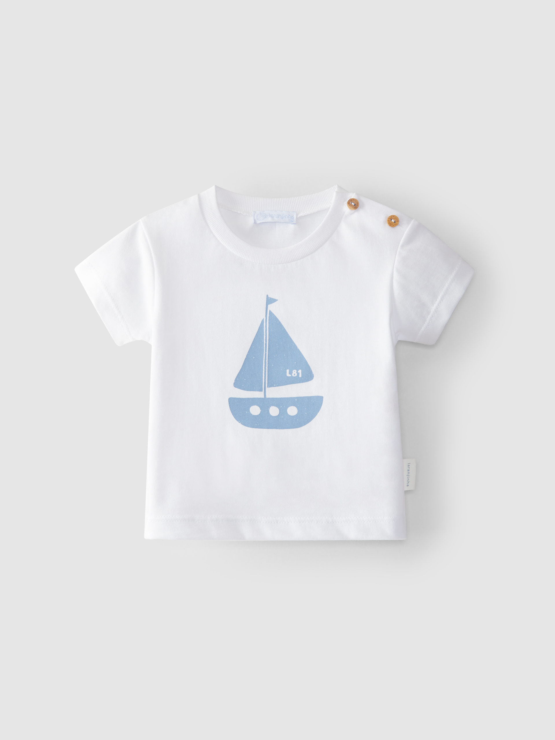 T-shirt boat