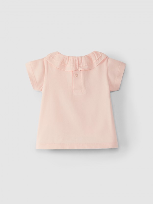 Camiseta lisa cuello de volante Camiseta lisa cuello de volante
