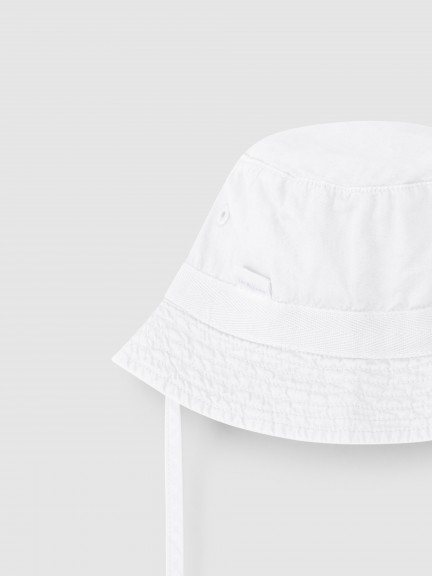 Sombrero con cinta Sombrero con cinta