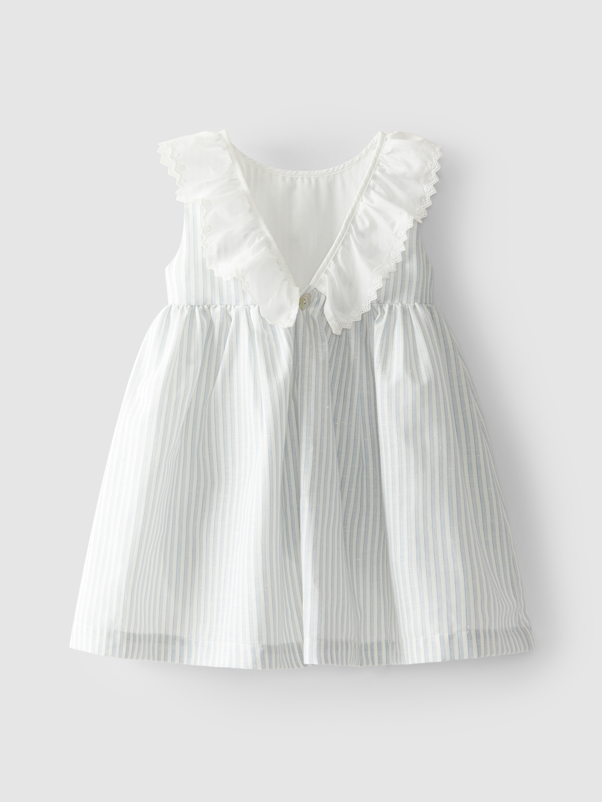 Vestido cuello de volante