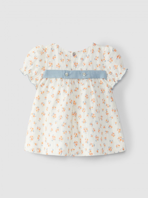 Vestido com tapa fraldas print floral