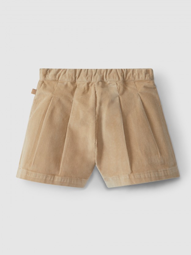 Pantalones cortos en micro-pana Pantalones cortos en micro-pana