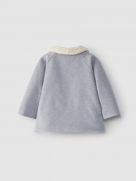 Coat with fur collar Coat with fur collar