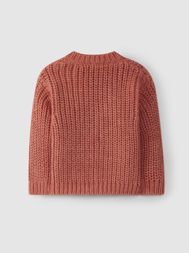 Knitted V-neck cardigan in a loose knit Knitted V-neck cardigan in a loose knit