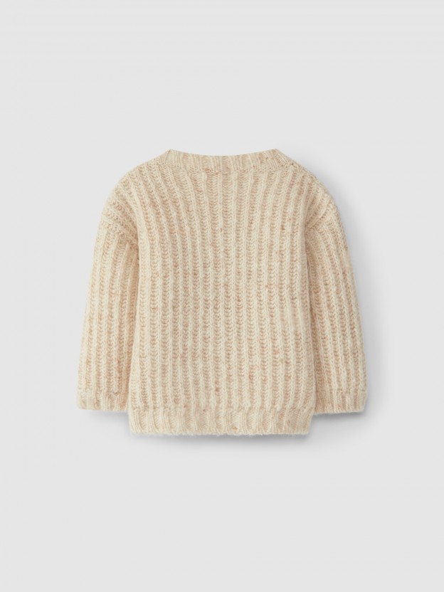 Pull tricot� � col claudine