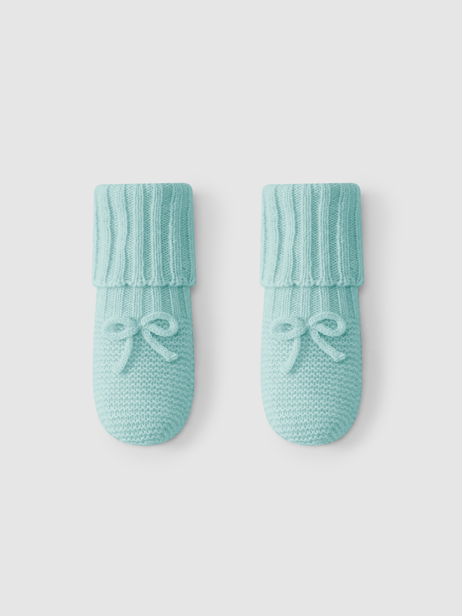 Chaussons tricotés avec détail de nœud