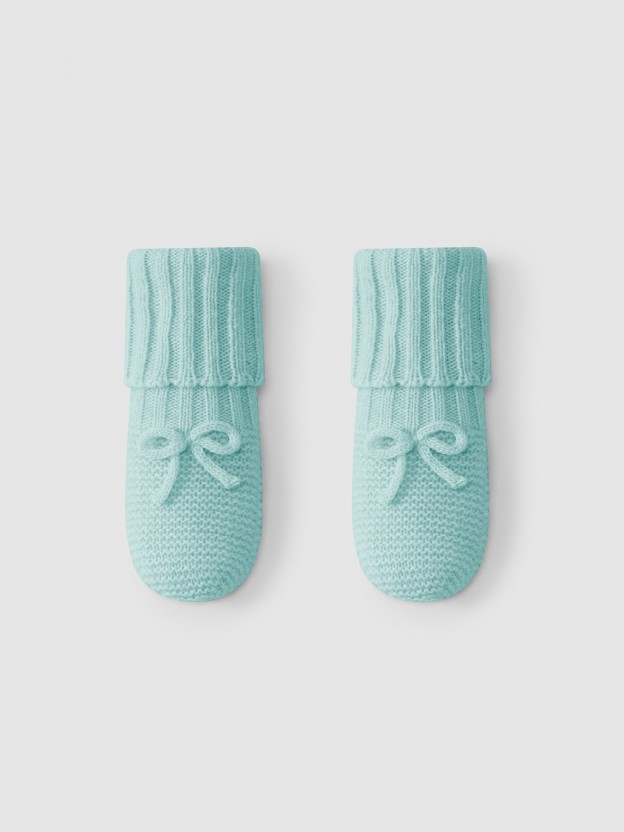Chaussons tricotés avec détail de nœud Chaussons tricotés avec détail de nœud