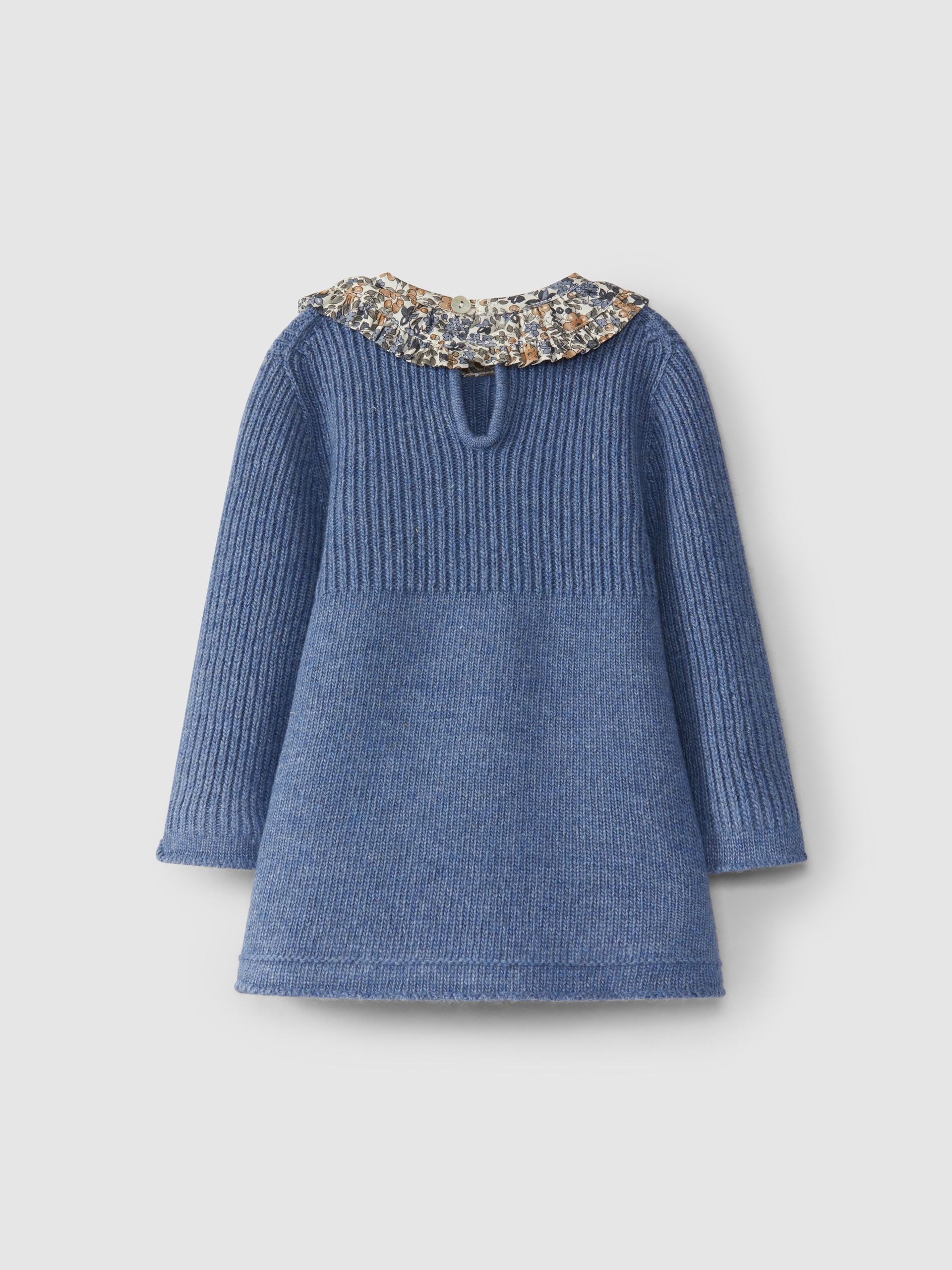 Robe tricotée à col à volant