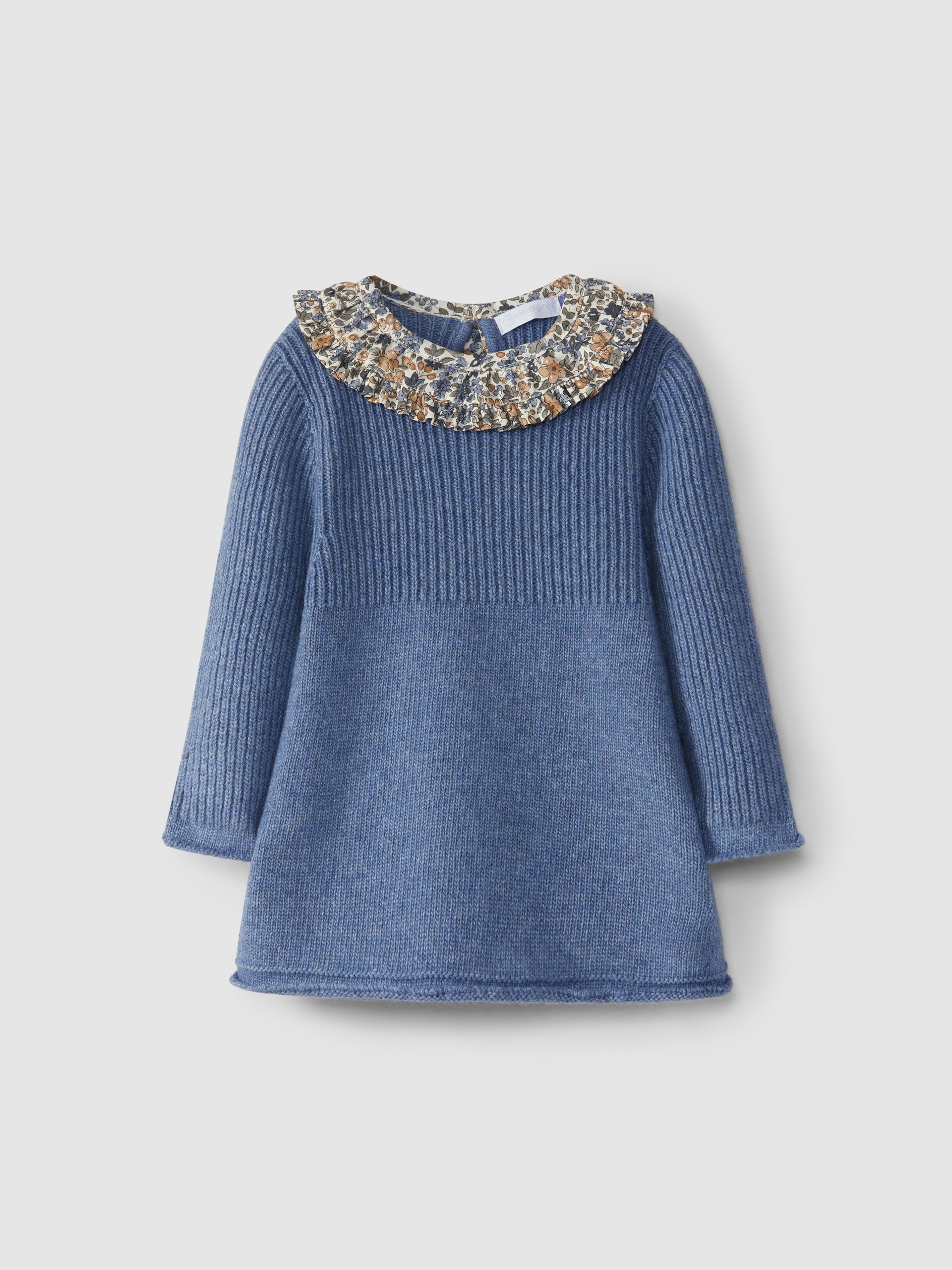 Robe tricotée à col à volant