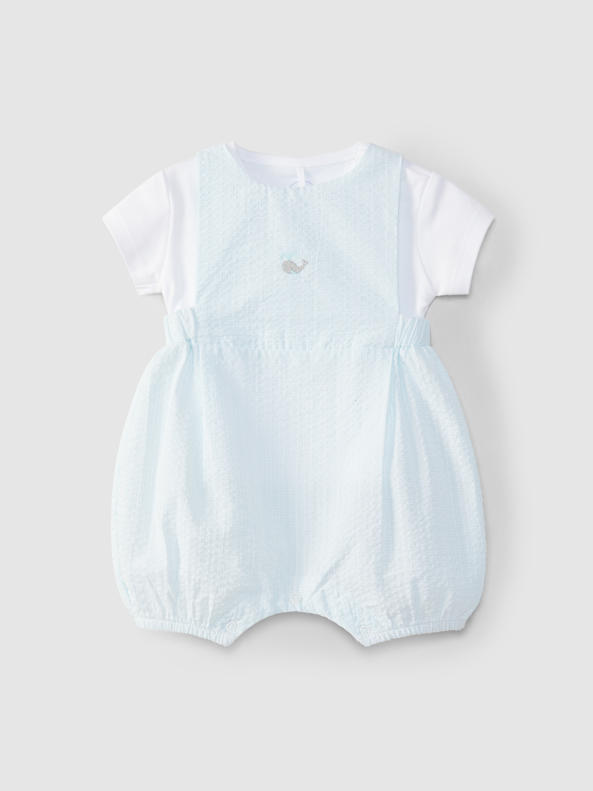 Jardineira vichy com t-shirt