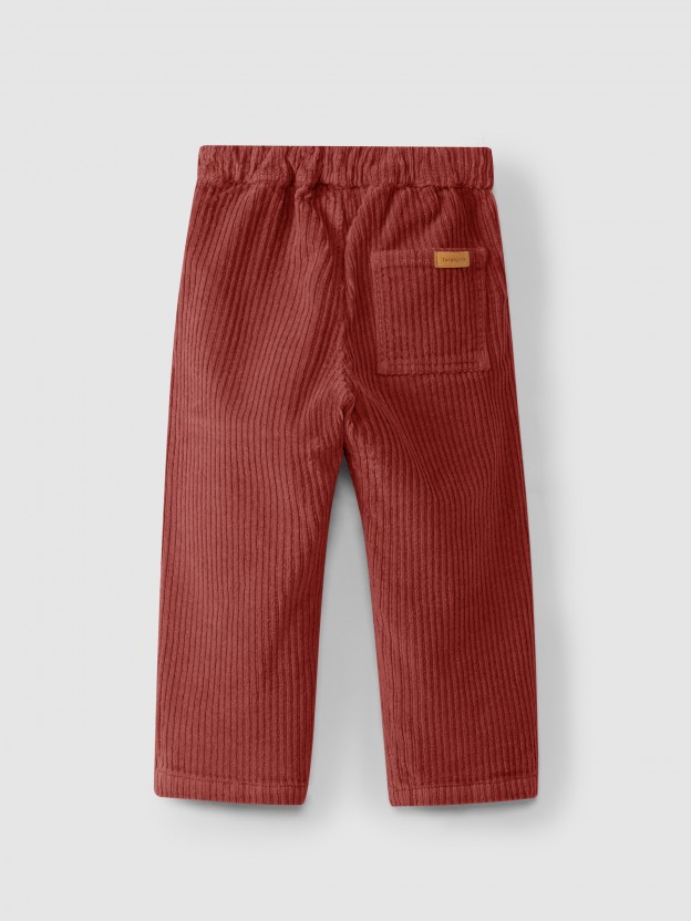 Wide wale corduroy pants with pockets. Wide wale corduroy pants with pockets.