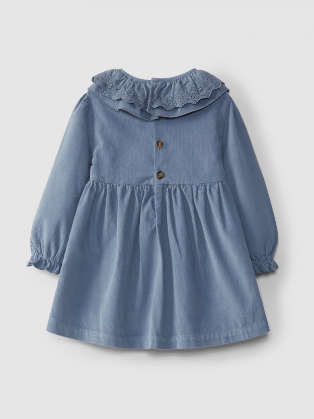 Vestido gola de folho bordado inglês Vestido gola de folho bordado inglês