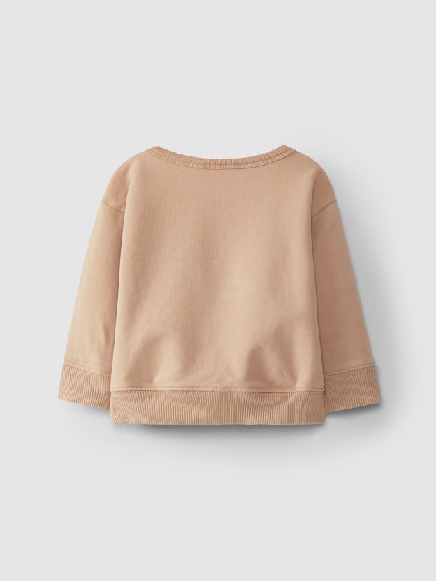 Pull avec broderie en laine